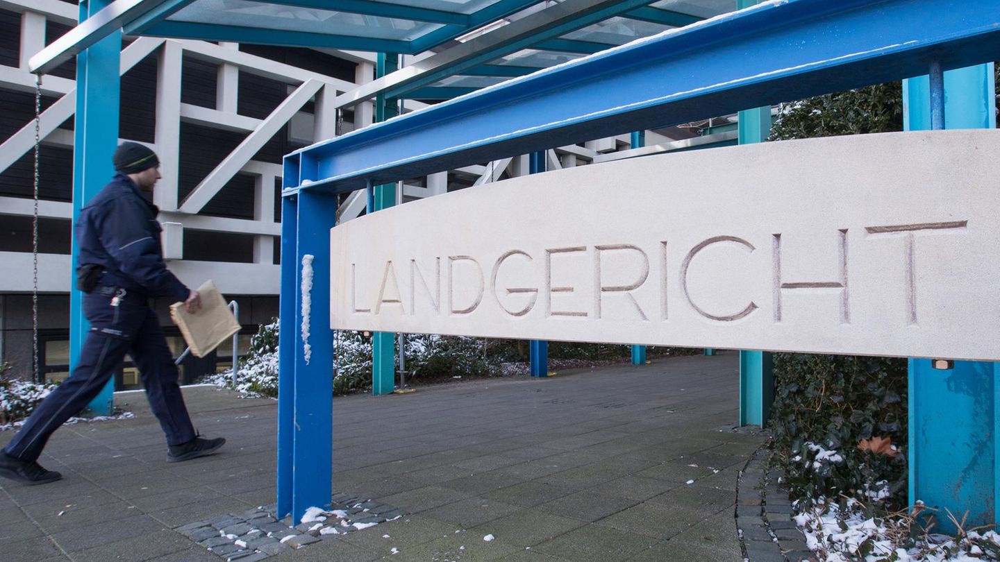 Bielefeld - Prozess - Ebay-Betrüger - Folter