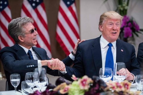 SAP-Chef Bill McDermott (l.) und Donald Trump beim Abendessen in Davos