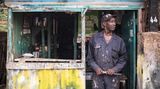 ROLAND BROCKMANN - REAL PEOPLE OF EAST AFRICA Text und Fotografie von Roland Brockmann.  18,00 Euro