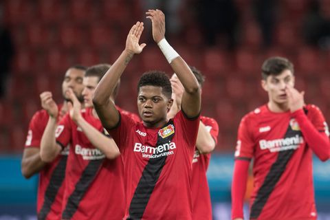 Leon Bailey applaudiert den Zuschauern