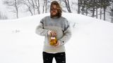 Mal eben einkaufen? Ist nicht! Gut, dass Nilsson die Gaben des Sommers stets für den Winter bewahrt