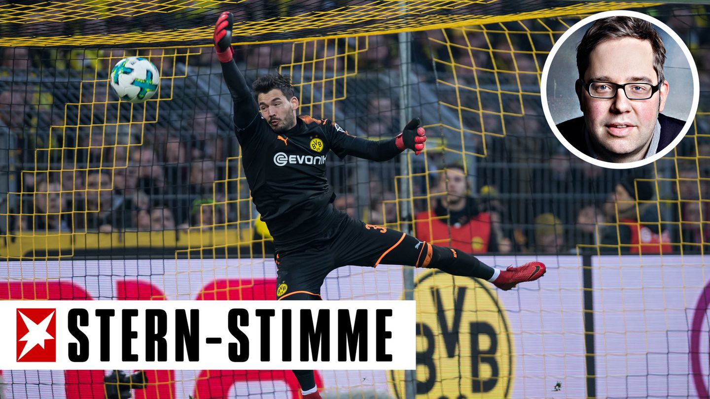 Roman Bürki beim Gegentor des BVB aus 40 Metern gegen den SC Freiburg in der Bundesliga