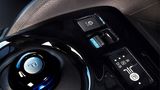 Der blau illuminierte Knauf bestimmt im Nissan Leaf den Fahrmodus