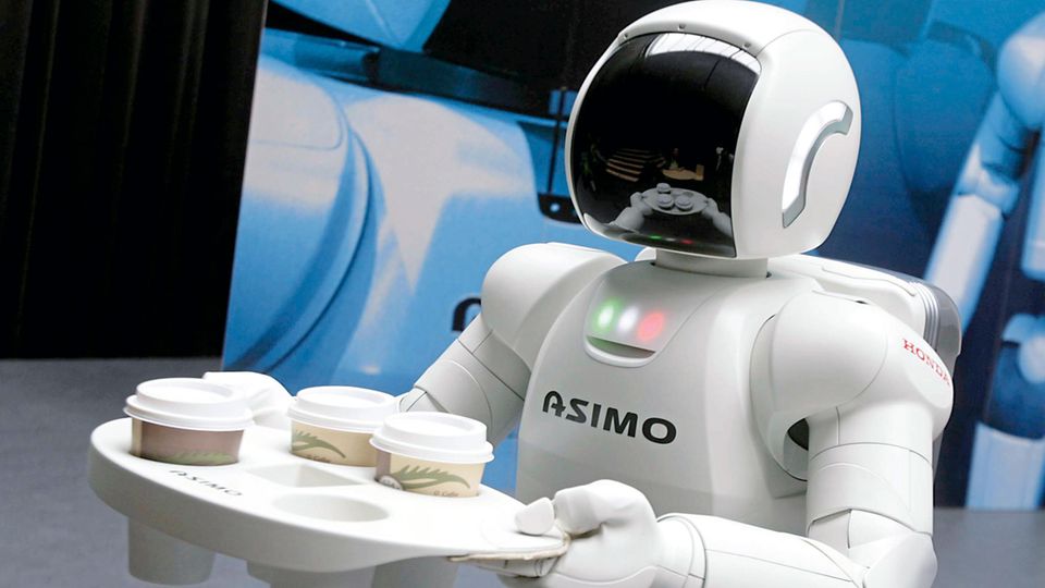 Digitale Revolution: "Drei Kaffee, bitte!" – der Roboter Asimo versteht einfache Sprachbefehle "Drei Kaffee, bitte!" – der Roboter Asimo versteht einfache Sprachbefehle