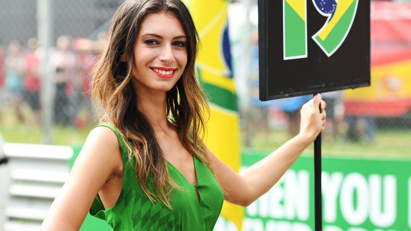 Ein Nummern-Girl in der Formel 1