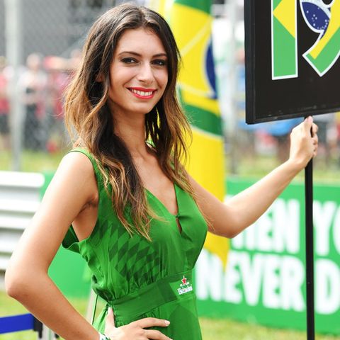 Ein Nummern-Girl in der Formel 1