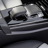 Das Bedienkonzept verbindet Berührung- und Spracheingabe