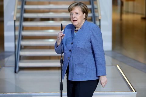 Bundeskanzlerin Angela Merkel am Rande der GroKo-Verhandlungen