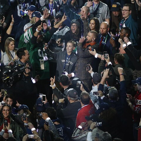 #SelfieKid: Das ist der 13-Jährige, den der Super Bowl schlagartig berühmt machte