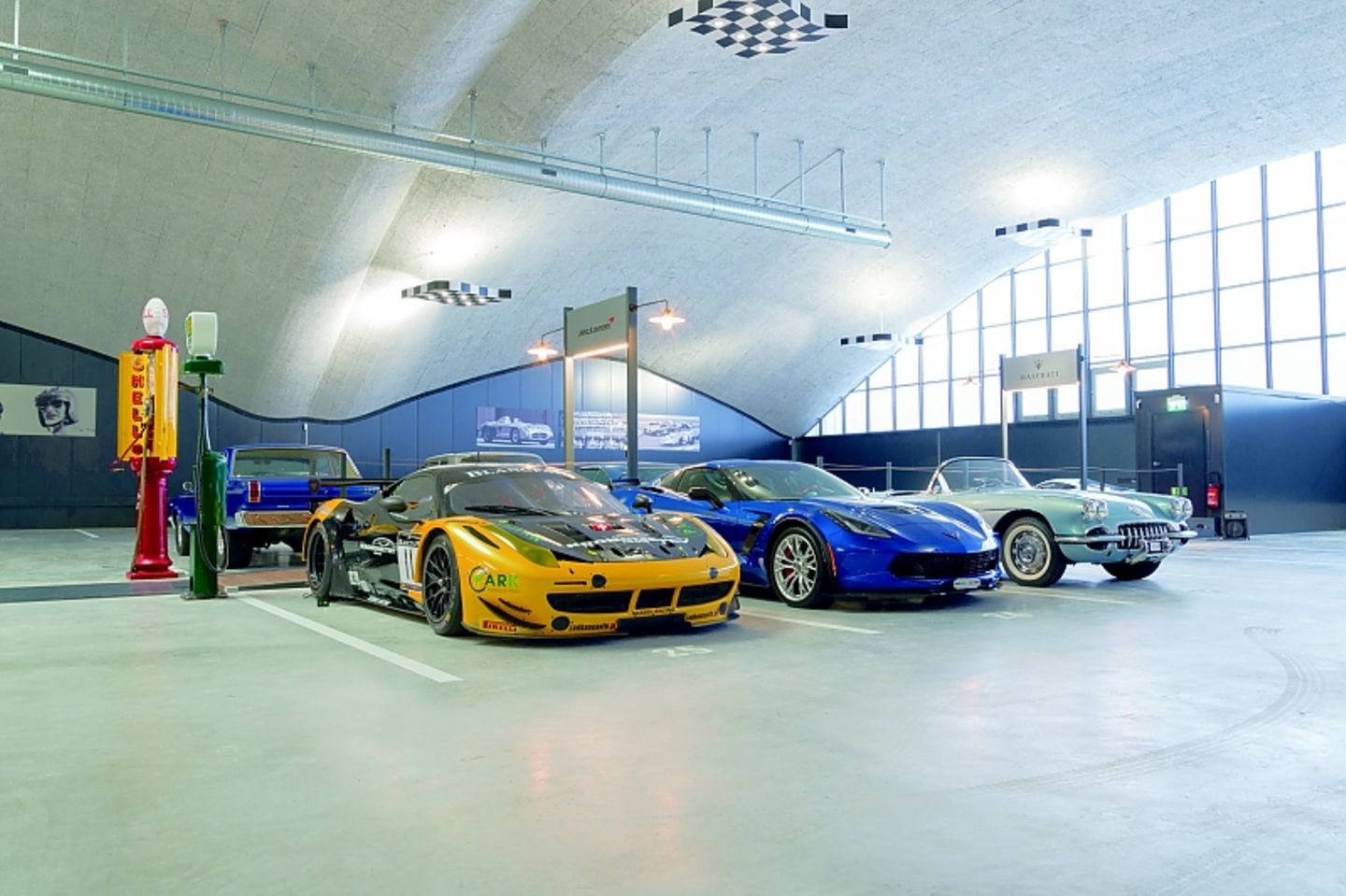First Carlounge Emmen