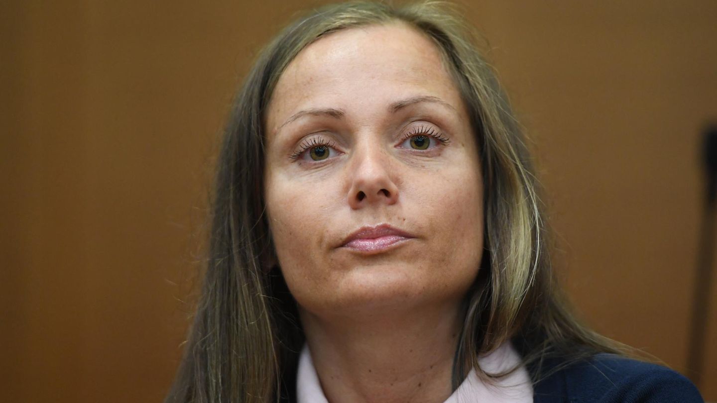 Ewa Malanda, besser bekannt als Schwesta Ewa