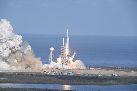 SpaceX "Falcon Heavy"