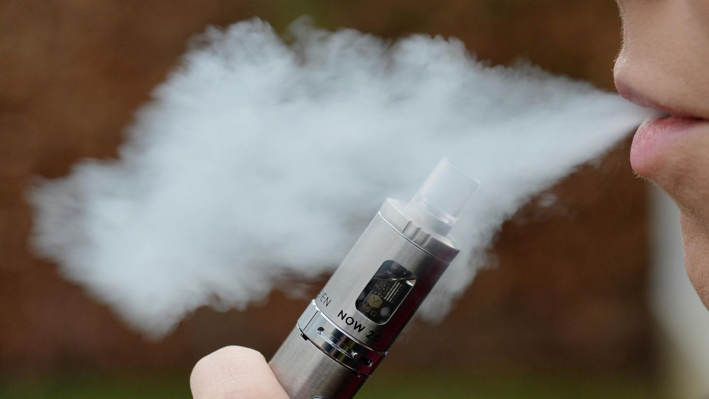 Eine E-Zigarette, wie sie die britische Familie in einer Hähnchen-Packung fand (Symbolbild)