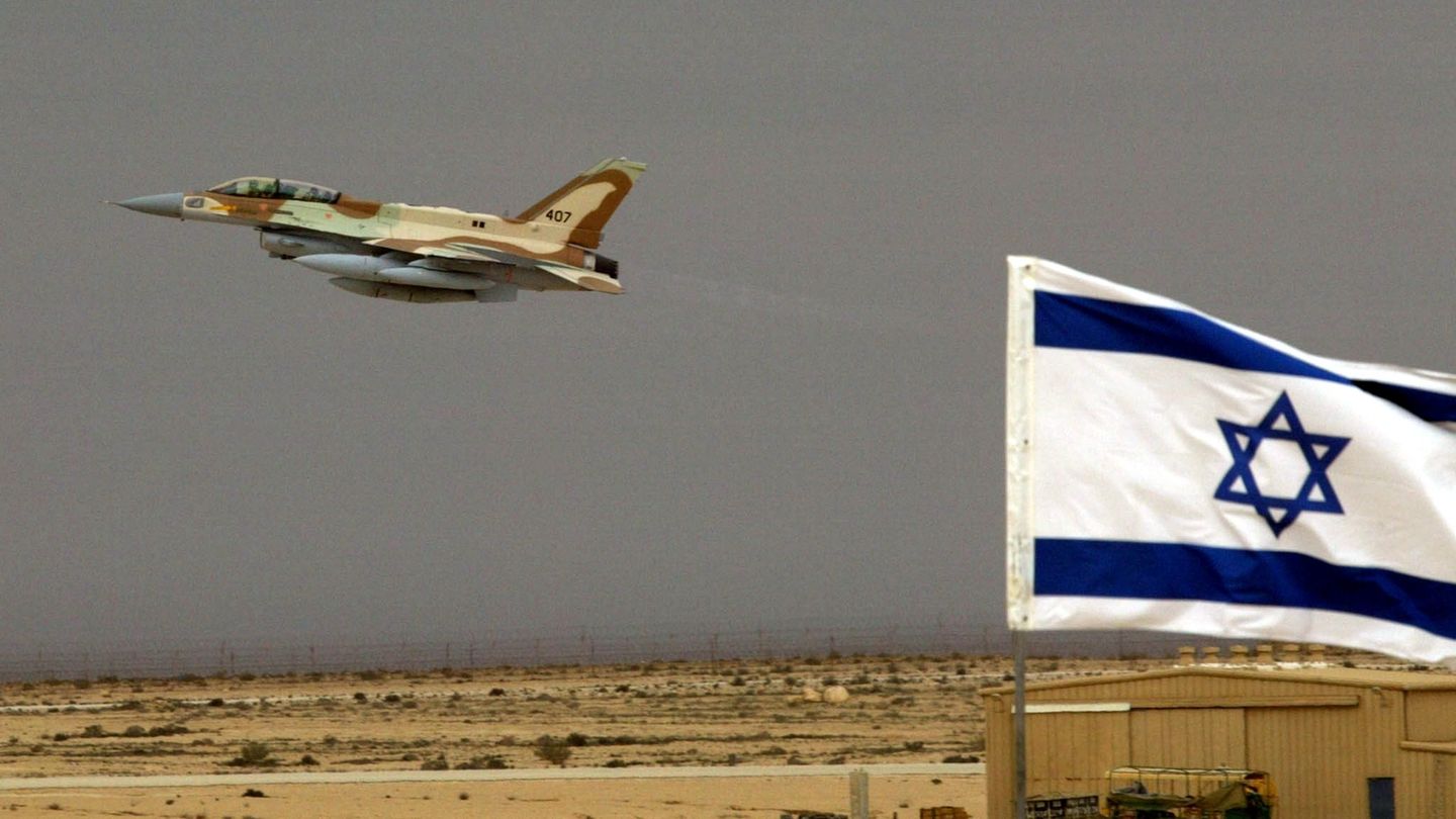 Israelischer Jet startet