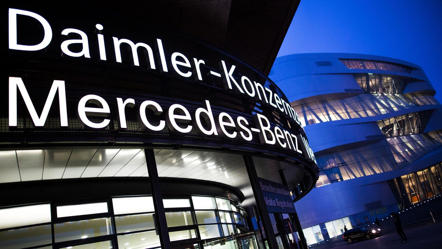 Bei Daimler stehen rechte Arbeitnehmervertreter unter Nazi-Verdacht