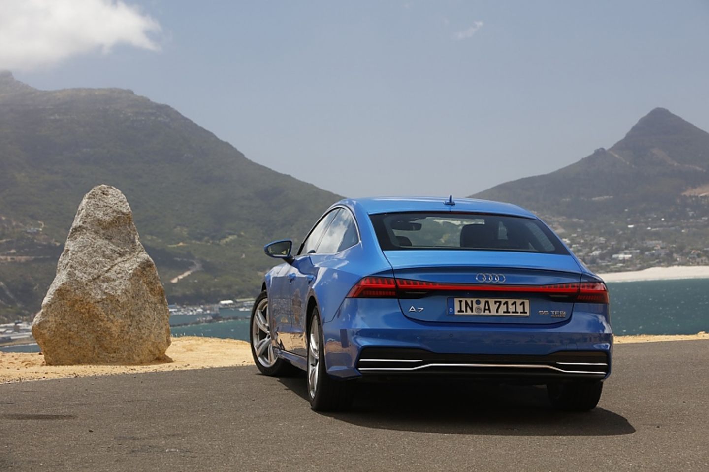 Der Audi A7 Sportback 55 TFSI quattro ist 250 km/h schnell
