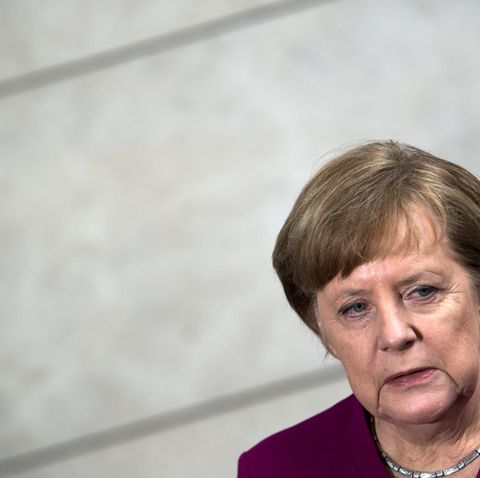 Kanzlerin Angela Merkel muss sich viel Kritik dafür gefallen lassen, dass die SPD das Finanzministerium bekommt. Sie versucht, die Bedenken zu zerstreuen.