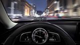 Der Mazda CX-3 hat ein Head-Up-Display