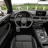 Das Cockpit des Audi S5 Cabriolet