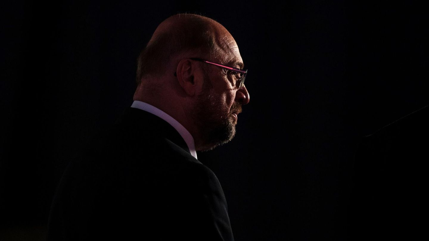 Martin Schulz wurde vor etwas mehr als einem Jahr als Kanzlerkandidat der SPD nominiert. Jetzt steht er vor den Scherben seiner politischen Karriere.