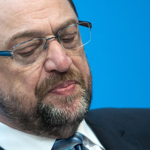 Martin Schulz beugt sich dem massiven Druck in seiner Partei und verzichtet auch auf den Posten des Außenministers