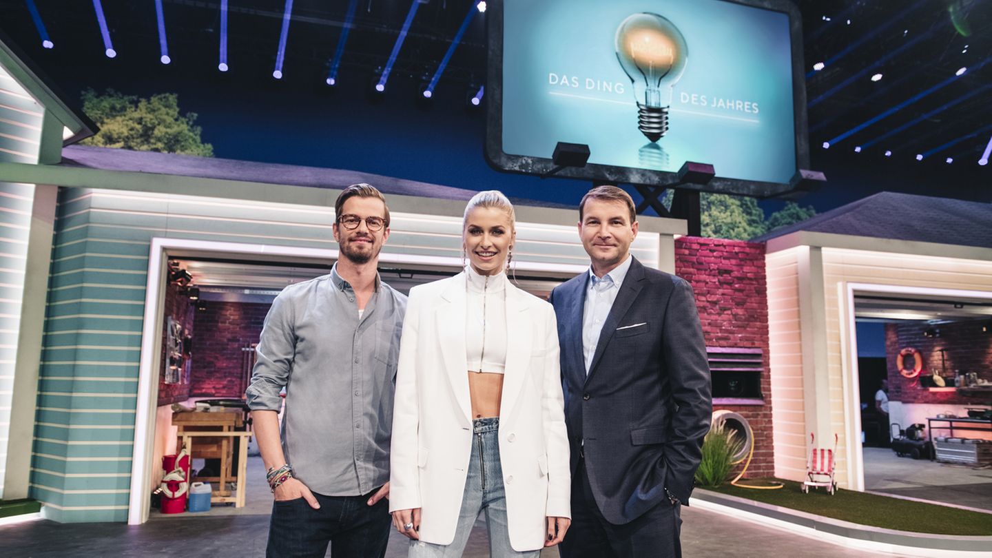 Kompetenz-Team: ": (v.l.n.r.) Joko Winterscheidt, Lena Gercke und REWE-Einkaufschef Hans-Jürgen Moog.