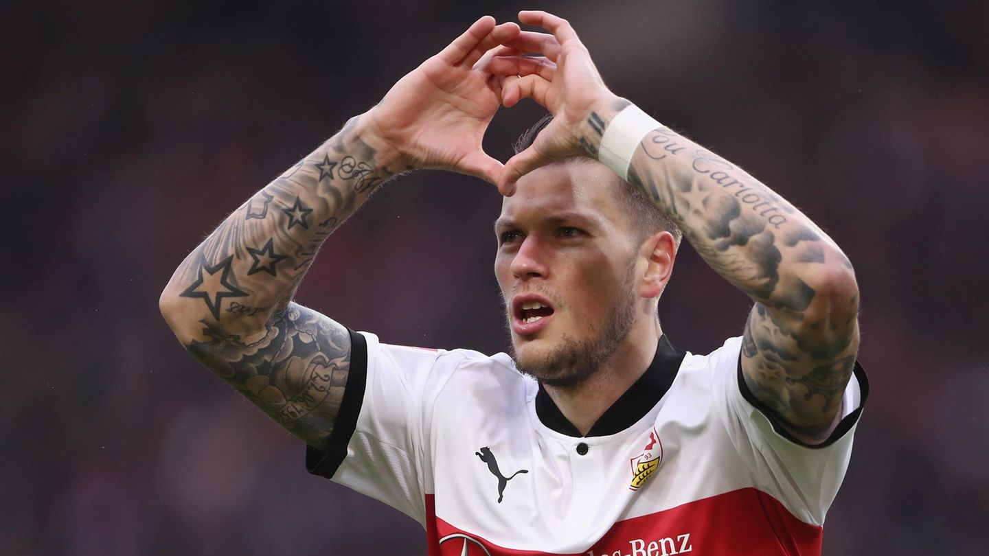 Daniel Ginczek vom VfB Stuttgart nach seinem 1:0 in der Bundesliga gegen Borussia Mönchengladbach