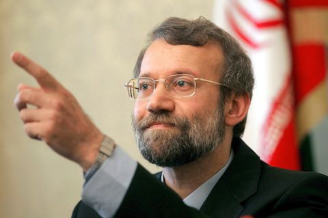 Irans Parlamentspräsident Ali Laridschani bezeichnet Donald Trump als "geistig behindert"
