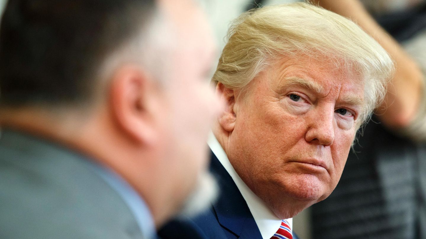 Donald Trump im Oval Office des Weißen Hauses