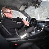 Eine korrekt ausgeführte Lenkradumdrehung sollte bei Schnee und Eis reichen