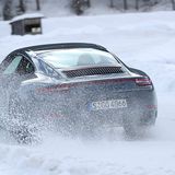 in Frontriebler reagiert grundsätzlich etwas gutmütiger beziehungsweise berechenbarer als ein Fahrzeug mit Heckantrieb, das zum