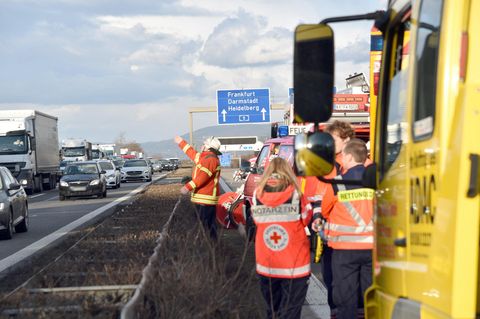 Nachrichten aus Deutschland: Gaffer-Unfall auf der A5
