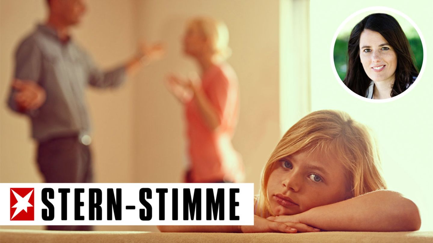 Vater und Mutter streiten sich