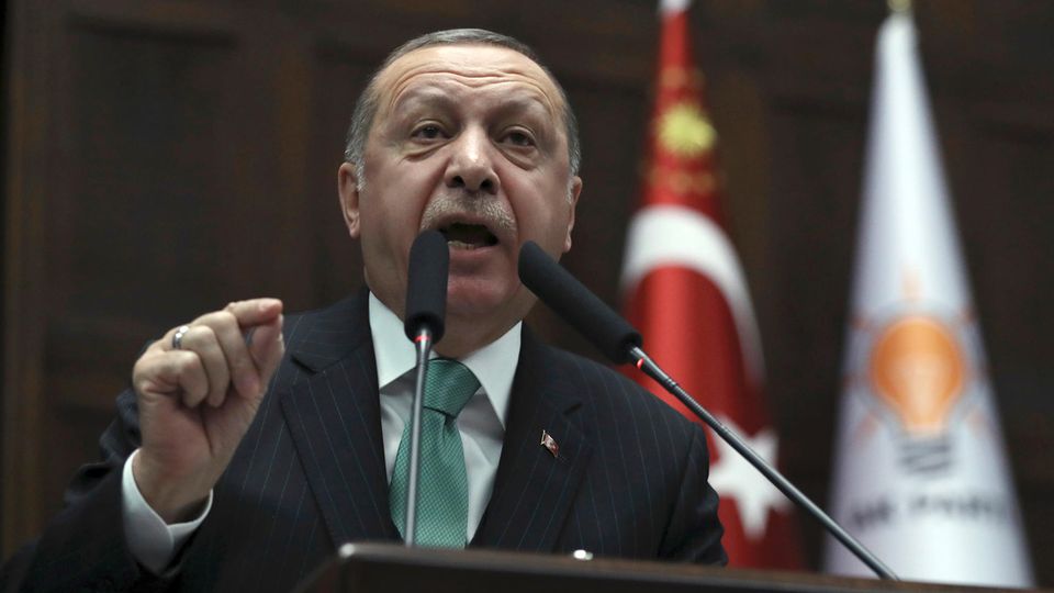 Recep Tayyip Erdogan, Staatspräsident der Türkei, spricht vor Parteimitgliedern