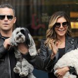 Doch Williams hat bis heute einen Sonderstatus. Mit seiner wilden Vergangenheit hat er jedoch abgeschlossen: Er lebt mit seiner Frau und zwei Kindern zurückgezogen in London. Happy Birthday, Robbie!