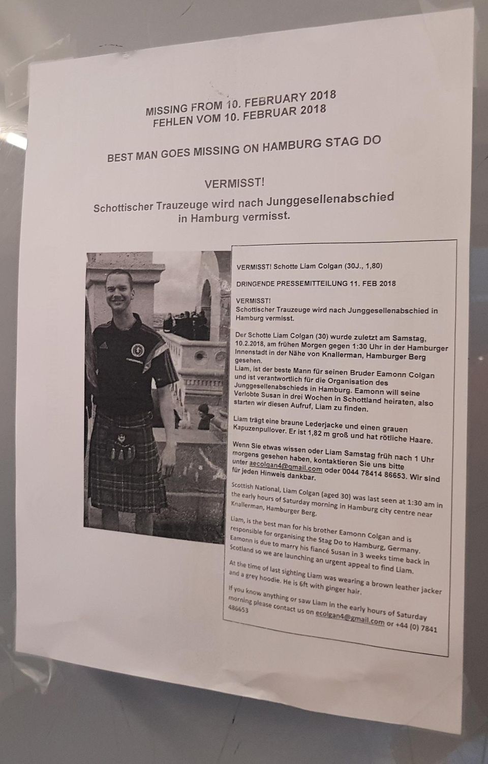 Bei der Suche nach Liam Colgan hängten Freunde Plakate in Hamburg auf