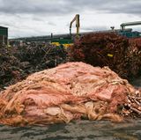 Aus 400.000 Tonnen Recycling-Rohstoffen, darunter auch Kupferabfall aus der Industrie, werden hier jährlich 200.000 Tonnen reiner Kupfer hergestellt.