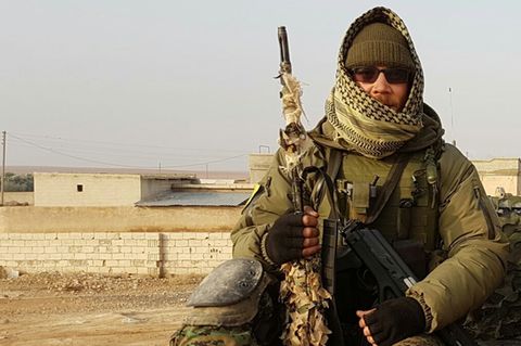 Christian Haller hat zwei Mal mit den Kurden in Syrien gekämpft: "Ich wünschte, ich wäre gerade in Afrin."