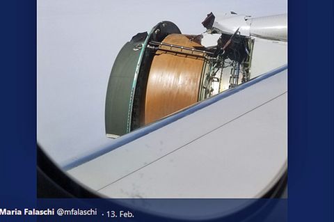 Auf dem Flug von San Francisco nach Hawaii hat eine Boeing 777-200 von United Teile des rechten Triebwerks verloren.