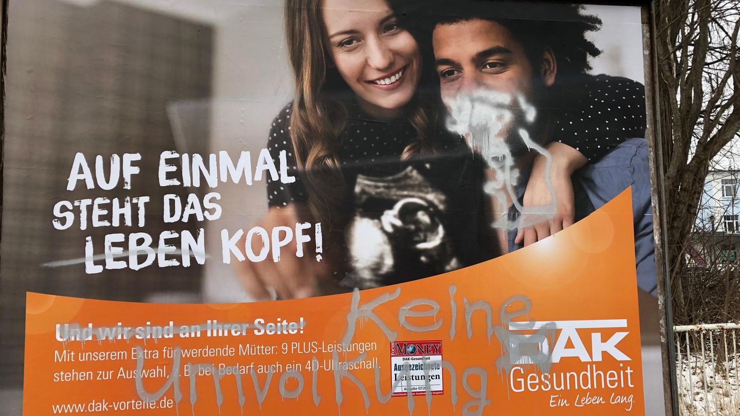 Das DAK-Plakat in Zeulenroda-Triebes in Thüringen