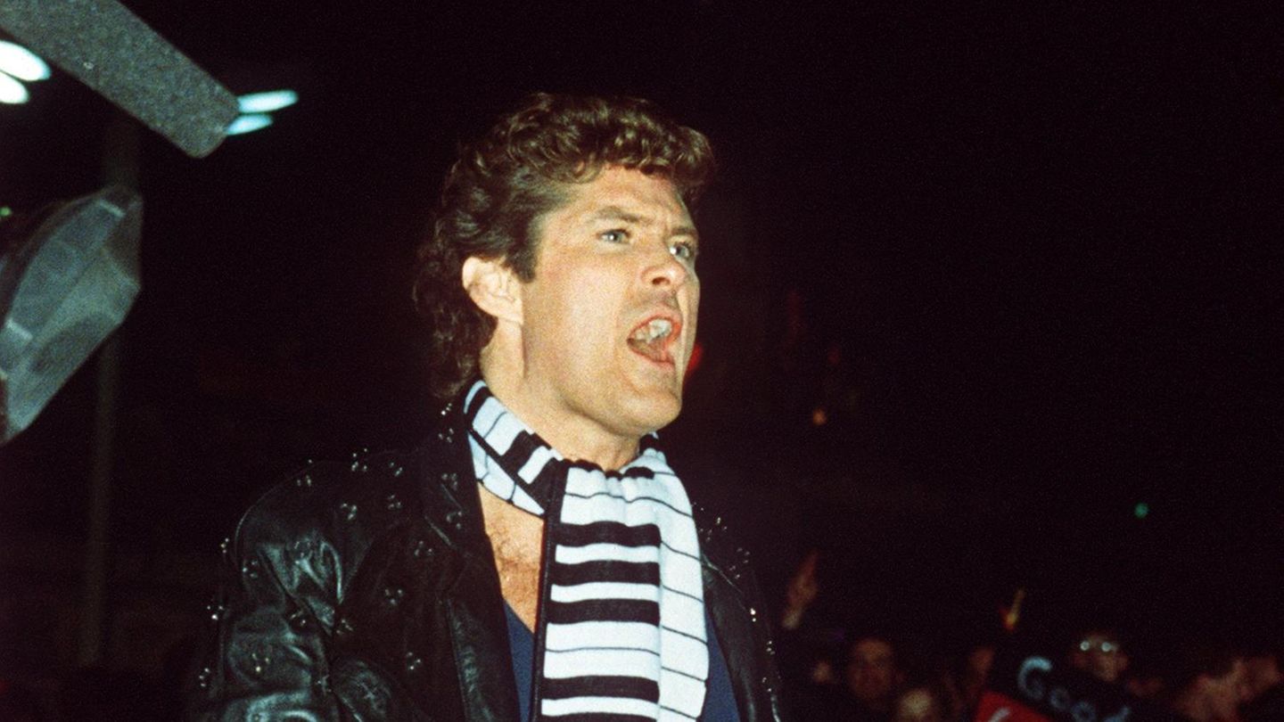 David Hasselhoff 1989 an der Berliner Mauer - legendär und unvergessen