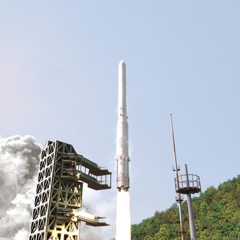 Start einer koreanischen Trägerrakete am Weltraumbahnhof Naro an der Südküste.