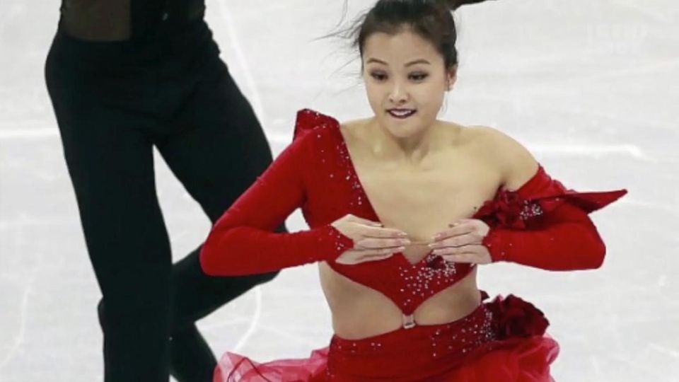 Die Olympia-Nacht: Ski-Freestylerin Cakmakli zieht ins Finale ein - Russlands Curler wittern Verschwörung Die Olympia-Nacht: Ski-Freestylerin Cakmakli zieht ins Finale ein - Russlands Curler wittern Verschwörung