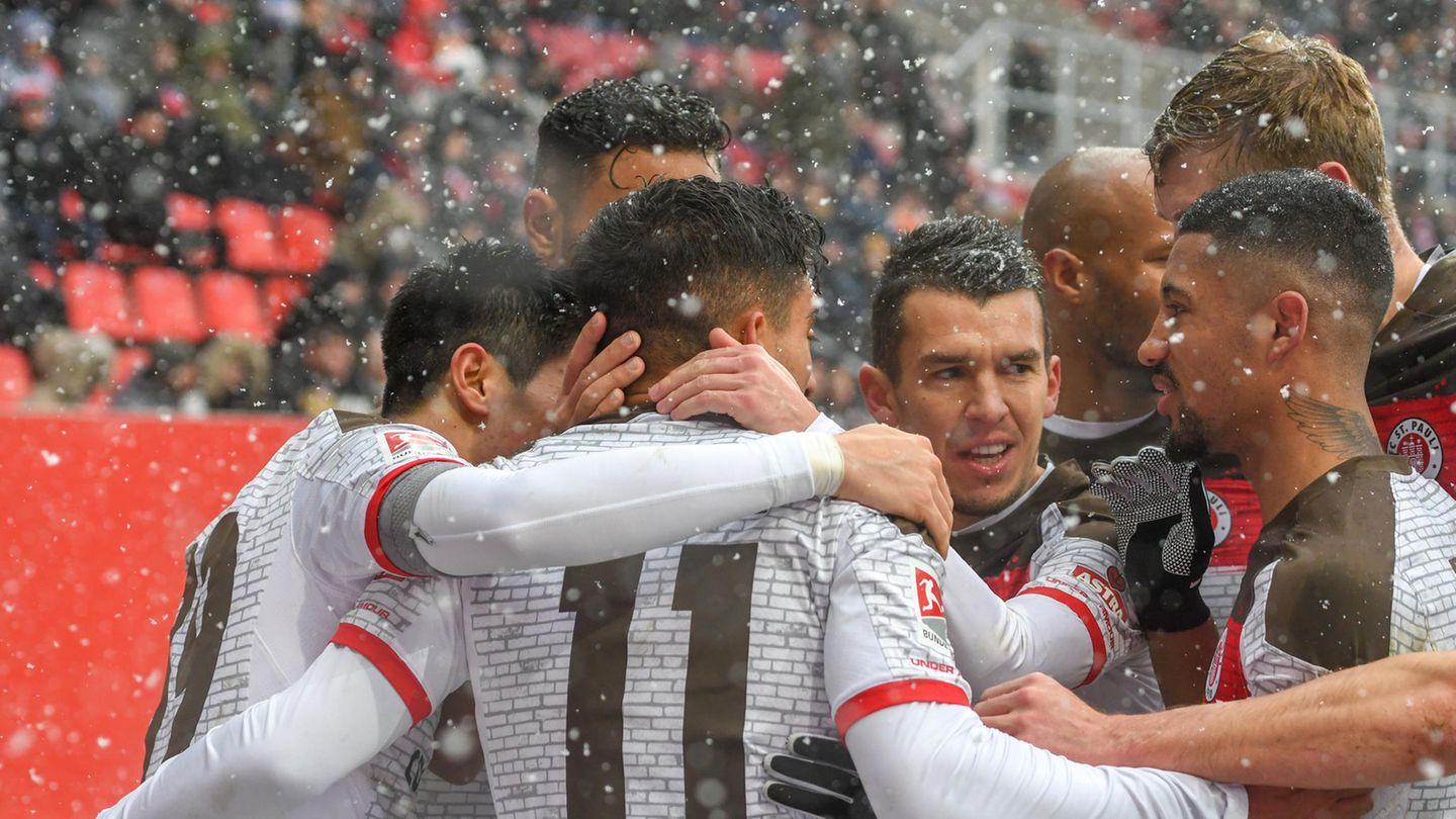 Torflaute beendet: Sami Allagui schoss für den FC St. Pauli das entscheidende Tor gegen Ingolstadt