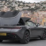 Das Stoffdach des Aston Martin DB11 Volante öffnet sich in nur 14 Sekunden