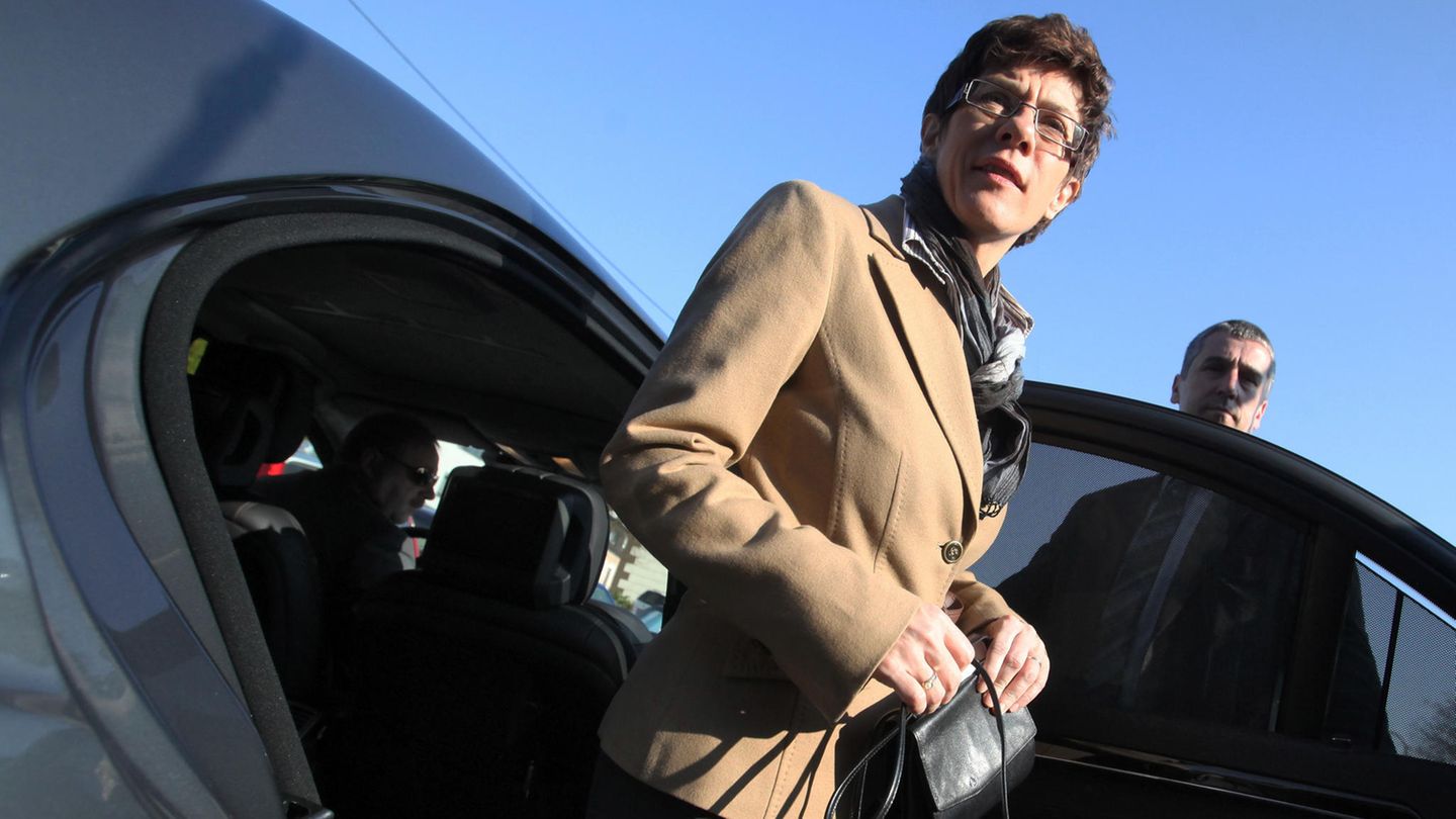 Annegret Kramp-Karrenbauer - Nächster Halt: Kanzleramt? Das ist "AKK" - Merkels Hoffnungsträgerin