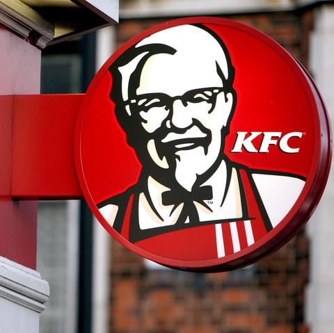 Hunderte KFC-Filialen geschlossen: Das KFC-Logo über einer Filiale