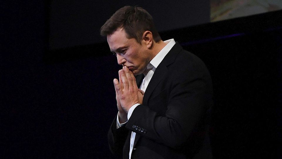 Elon Musk verzaubert die Massen, doch die Geschäfte laufen alles andere als gut