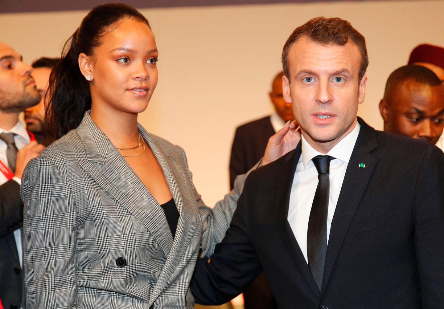 Rihanna und Emmanuel Macron