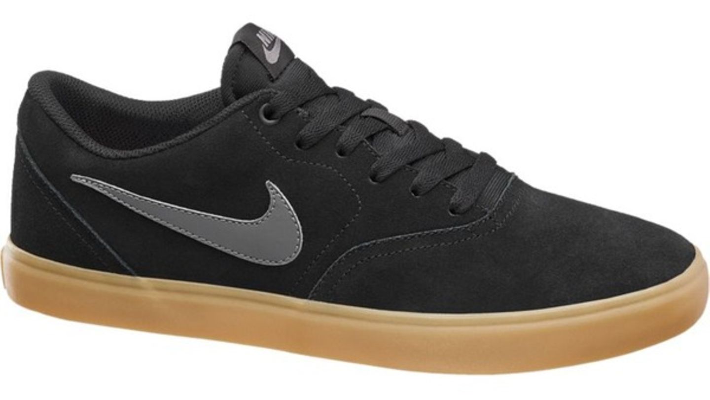 Cooler Retro-Sneaker von Nike in schwarzem Nubuk. Hier geht's zum Shop
